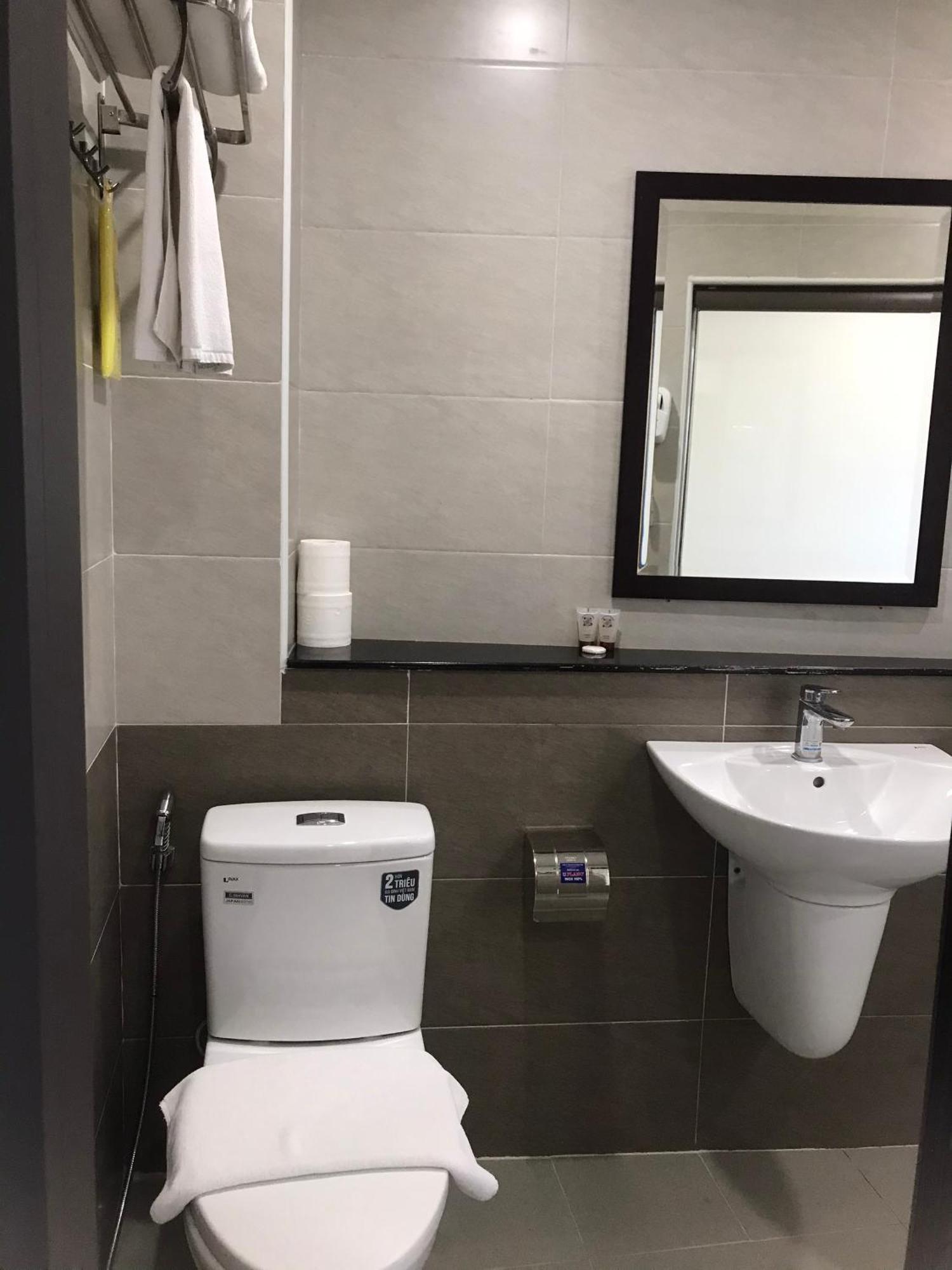 K Business 1 Hotel My Dinh 미딩 Hanoi Dış mekan fotoğraf